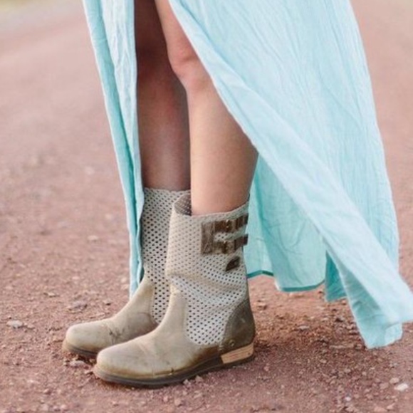 sorel major pull on boot